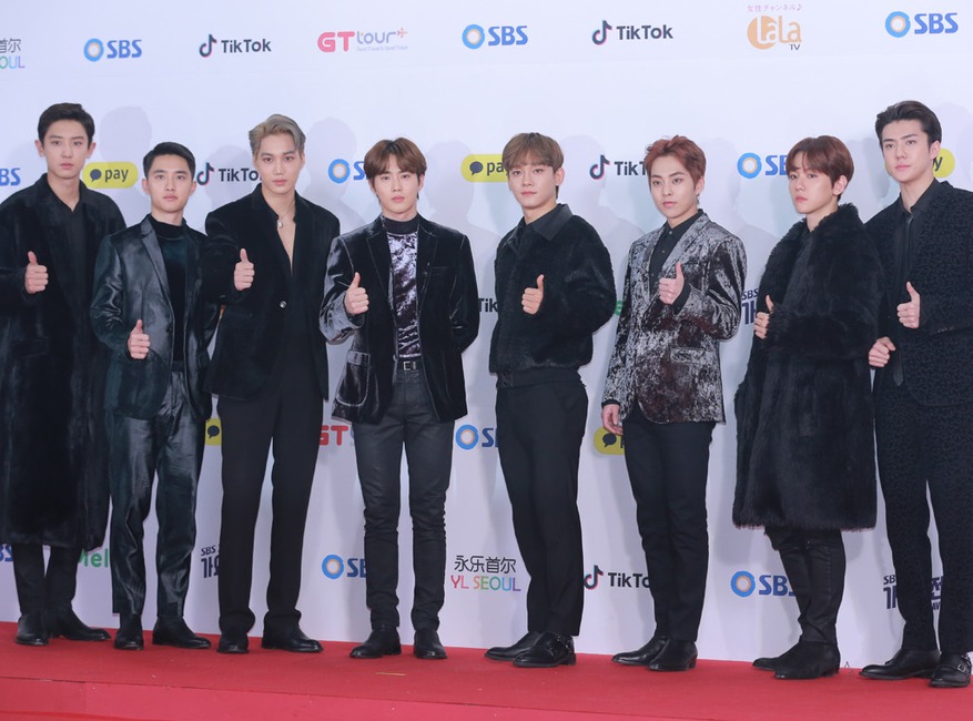 K-Pop - EXO